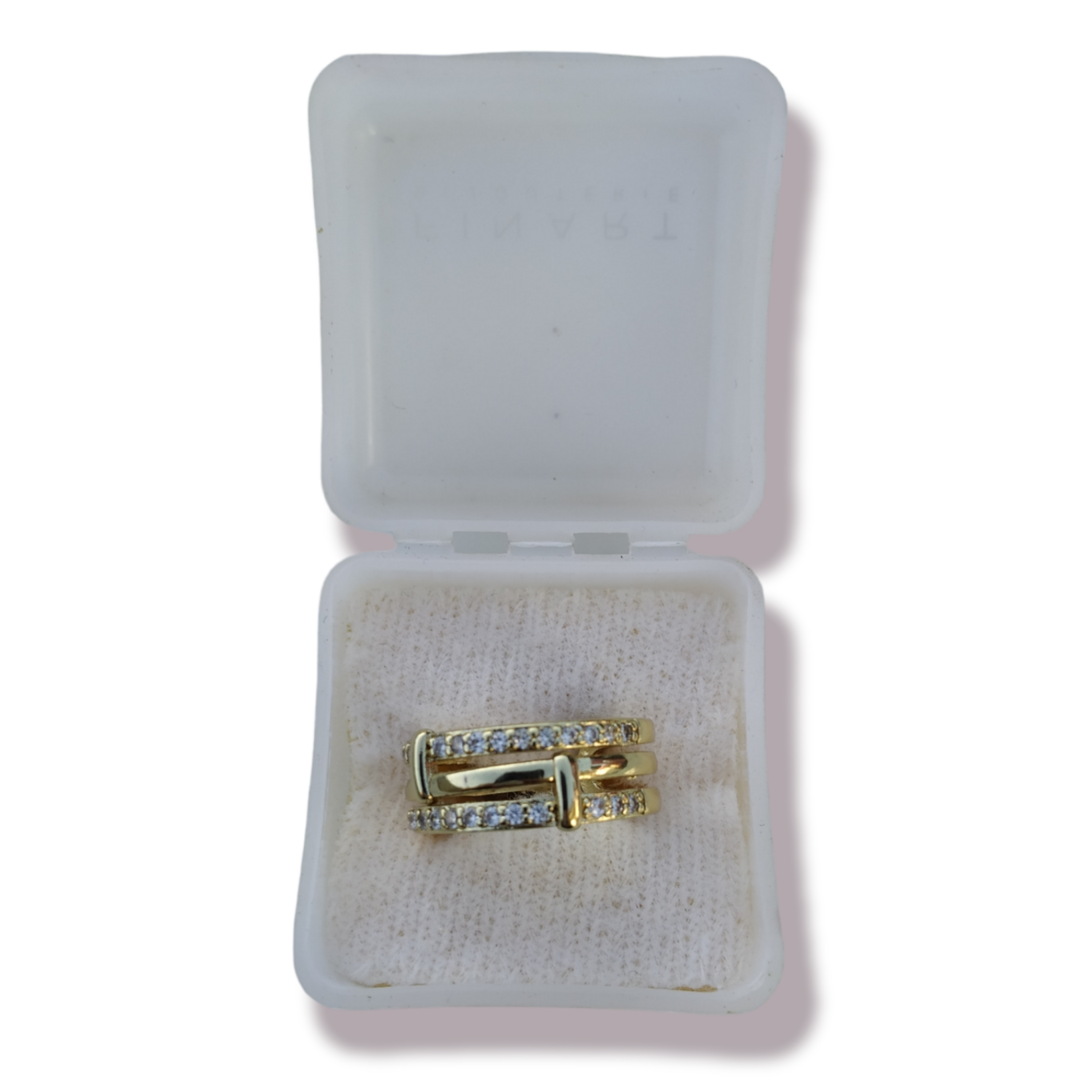 anillo en cajita